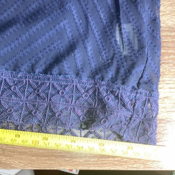 ECLAIR NWT Sheer Chevron Pattern Navy Blue Blouse Large - Picture 10 of 13